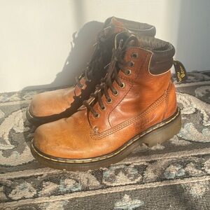 Dr. Martens Tan Leather Men's Boots Size 8